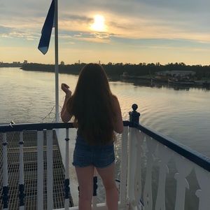 Meet your Posher, Lily